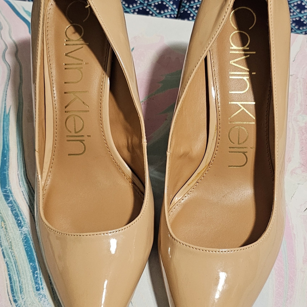 Calvin Klein Women's Patent Leather Tan Pumps Size 10